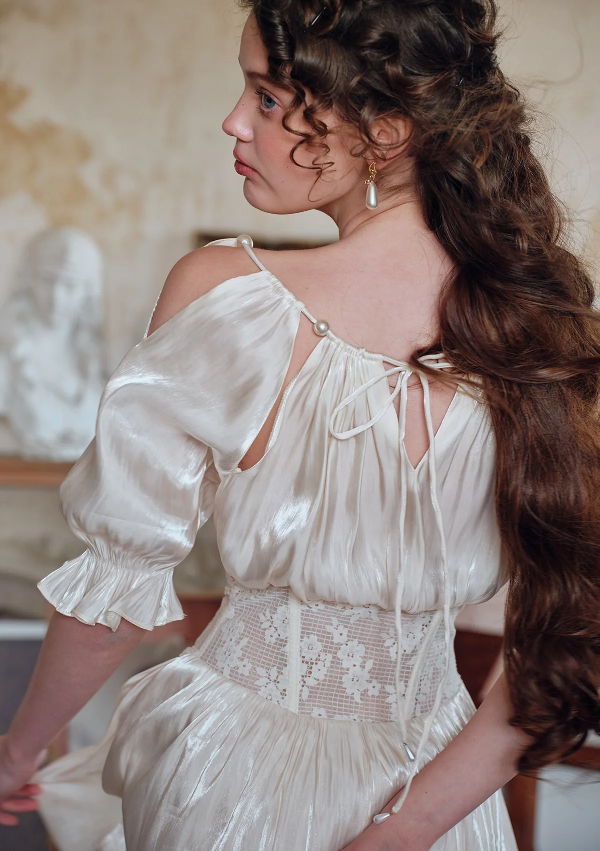 "Du cocon au papillon" Corset Dress - Image 6