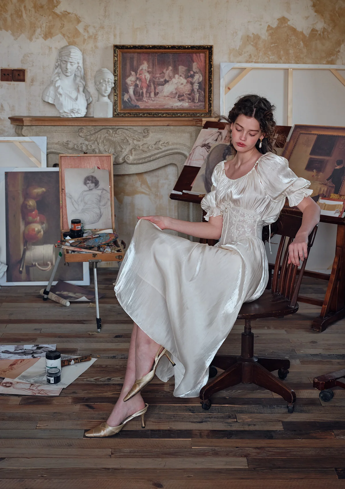"Du cocon au papillon" Corset Dress - Image 5